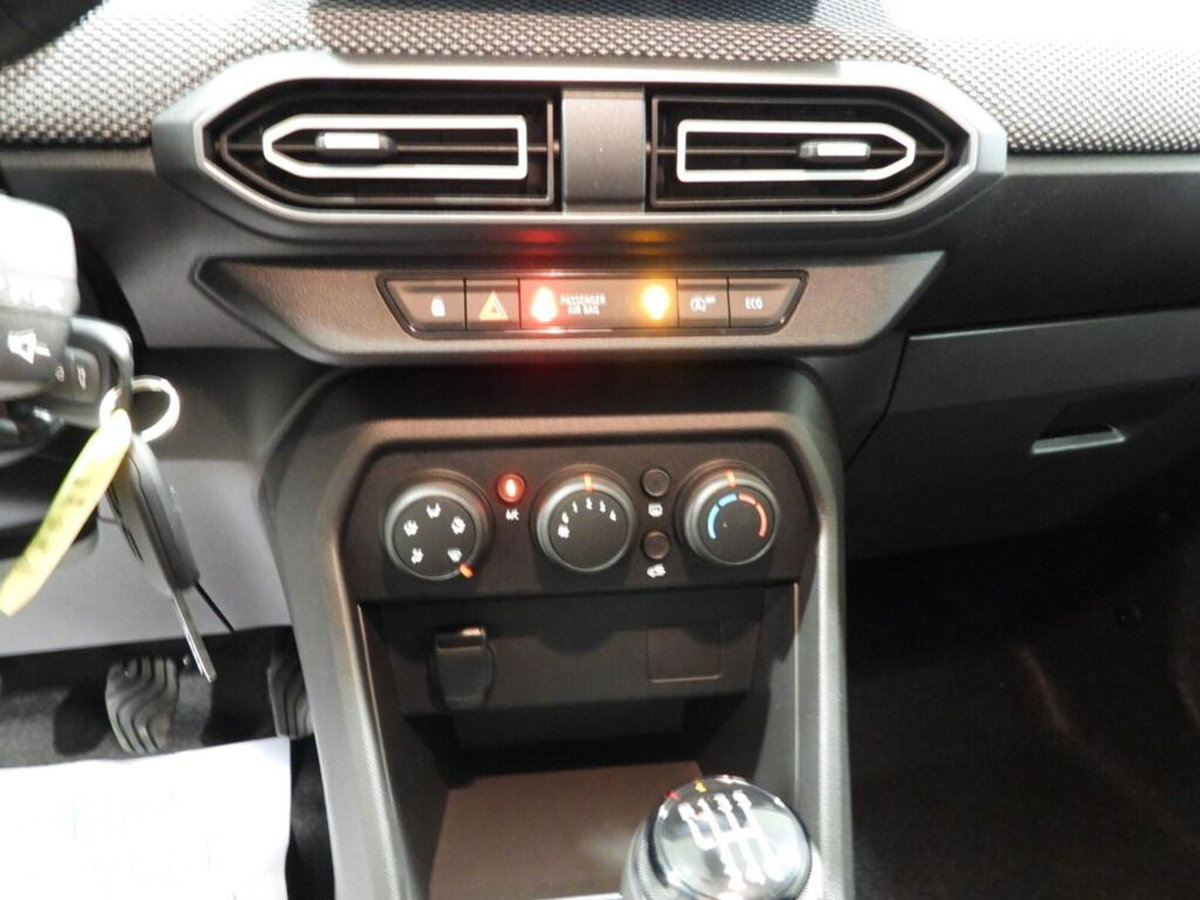 Dacia Jogger 1.0 tce Essential Gpl 100cv (12)