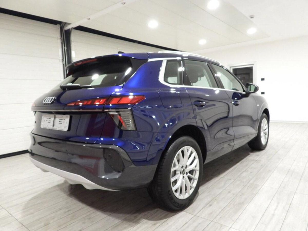 Audi Q3 35 TDI quattro S tronic Business (6)