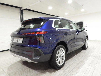 Audi Q3 35 TDI quattro S tronic Business (6)