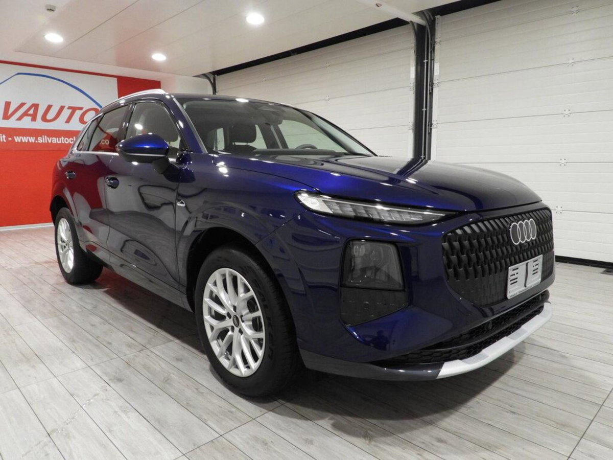 Audi Q3 35 TDI quattro S tronic Business (7)