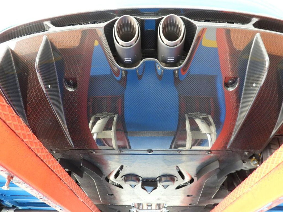 Alfa Romeo Giulia 2.9 T V6 AT8 Quadrifoglio (14)