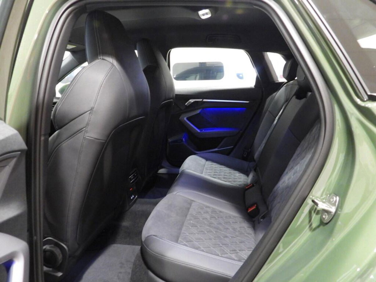 Audi A3 Sportback 2.0 TDI S tronic Business (12)