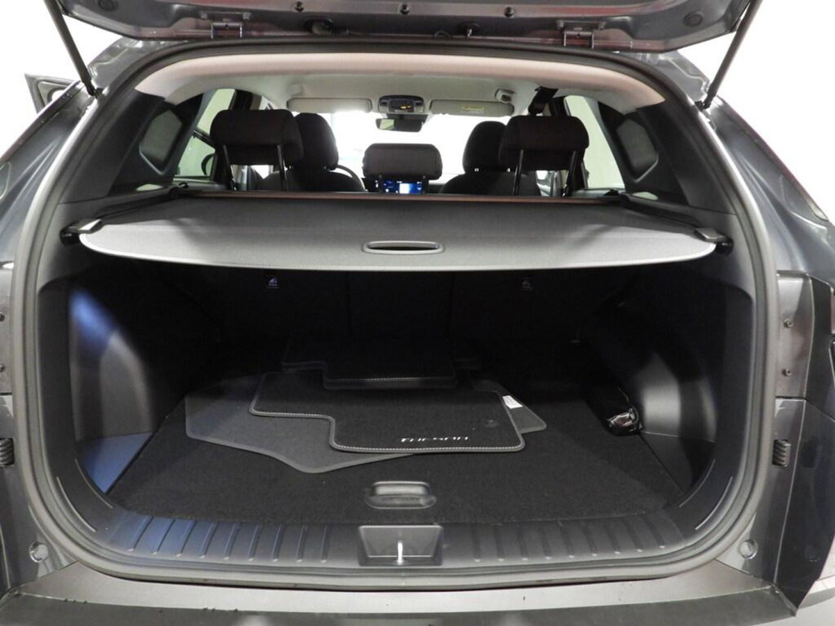 Hyundai Tucson 1.6 t-gdi 48V Xtech 2wd mt (13)
