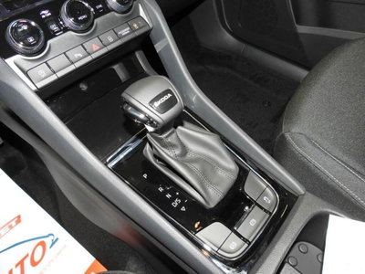 Skoda Karoq 1.0 TSI 110 CV Ambition (11)