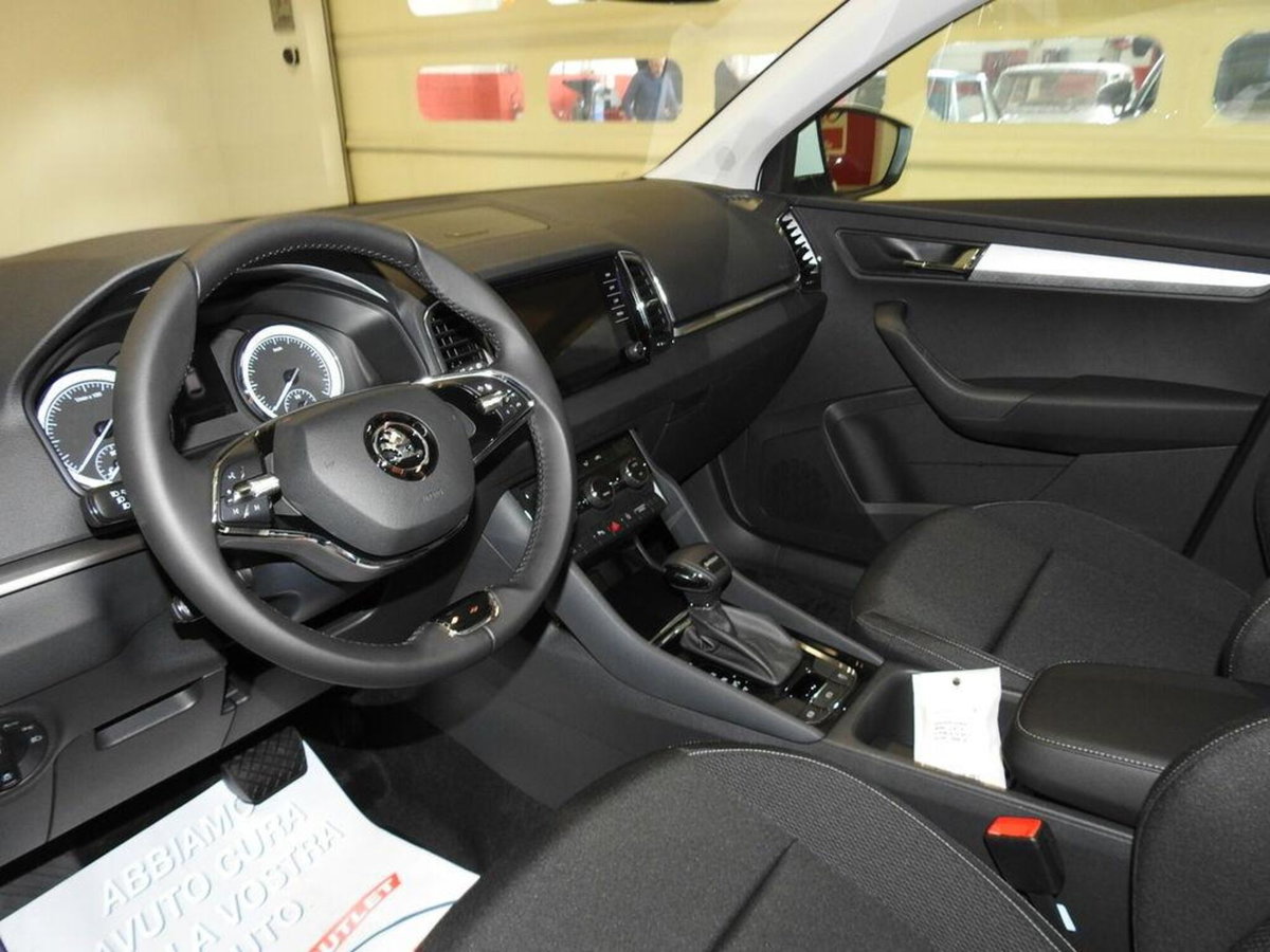 Skoda Karoq 1.0 TSI 110 CV Ambition (6)