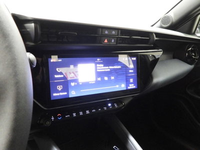 Alfa Romeo Junior 1.2 ibrida 145cv edct6 (11)
