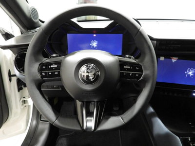 Alfa Romeo Junior 1.2 ibrida 145cv edct6 (9)