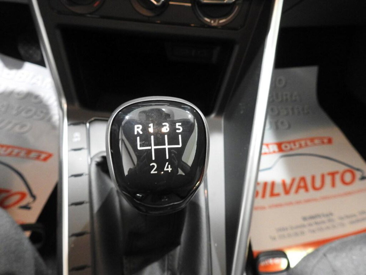 Volkswagen Polo 1.0 evo Life 80cv (10)