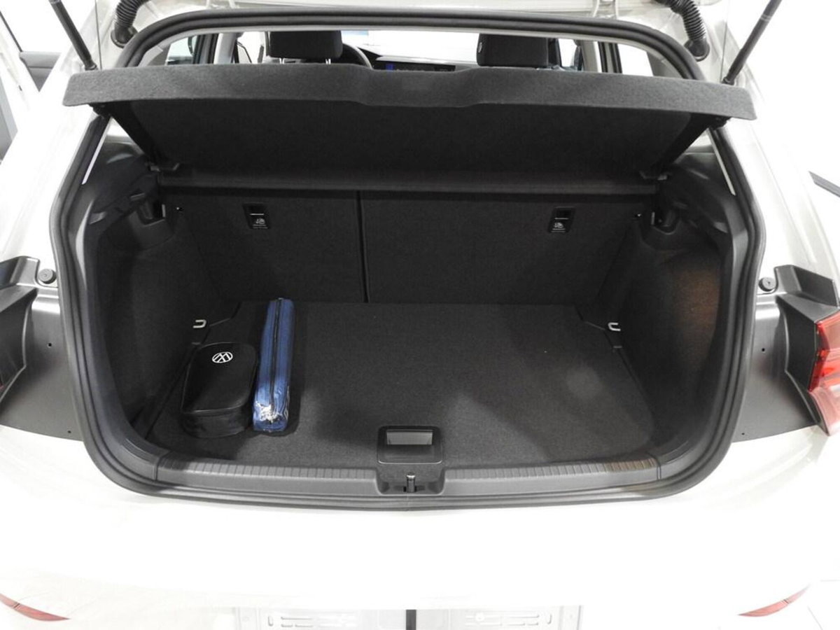 Volkswagen Polo 1.0 evo Life 80cv (13)