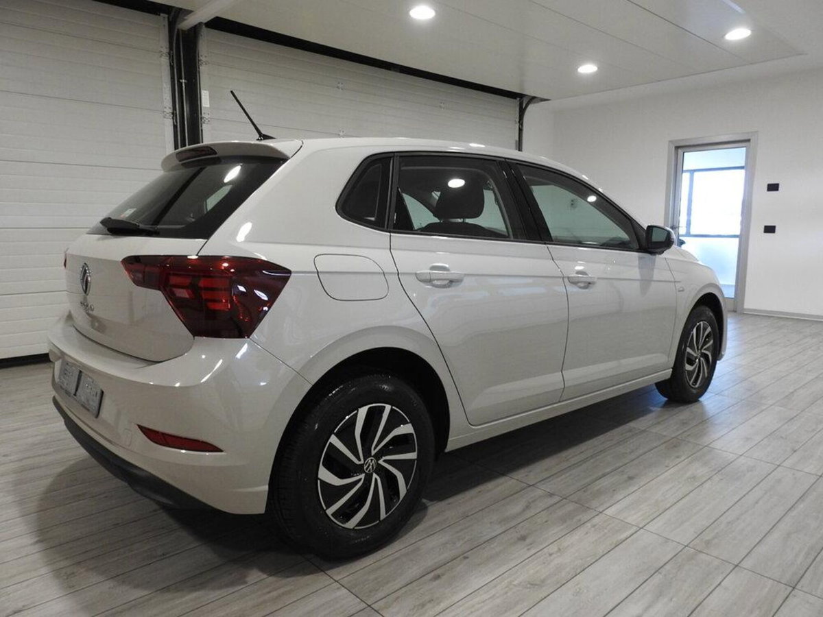 Volkswagen Polo 1.0 evo Life 80cv (4)