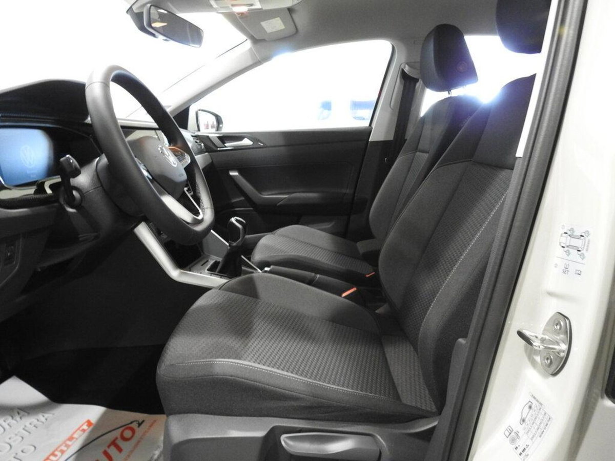 Volkswagen Polo 1.0 evo Life 80cv (5)