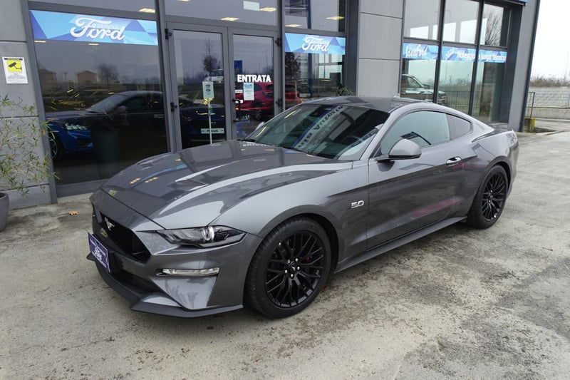Ford Mustang Coupé Fastback 5.0 V8 aut. GT