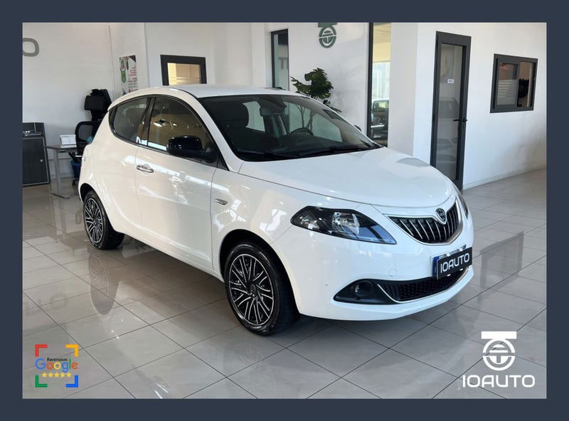 Lancia Ypsilon 1.0 FireFly 5 porte S&S Hybrid Ecochic Gold