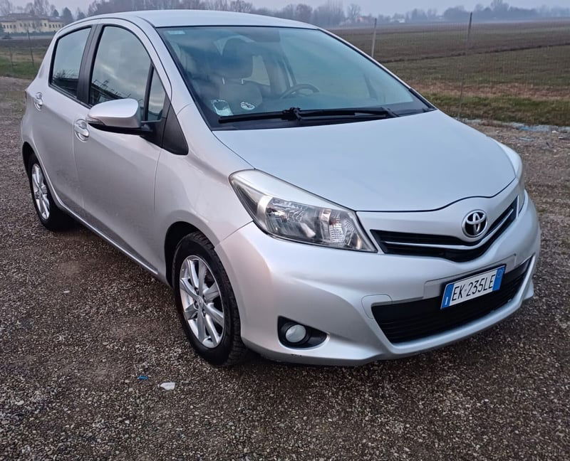 Toyota Yaris 1.3 5 porte Lounge