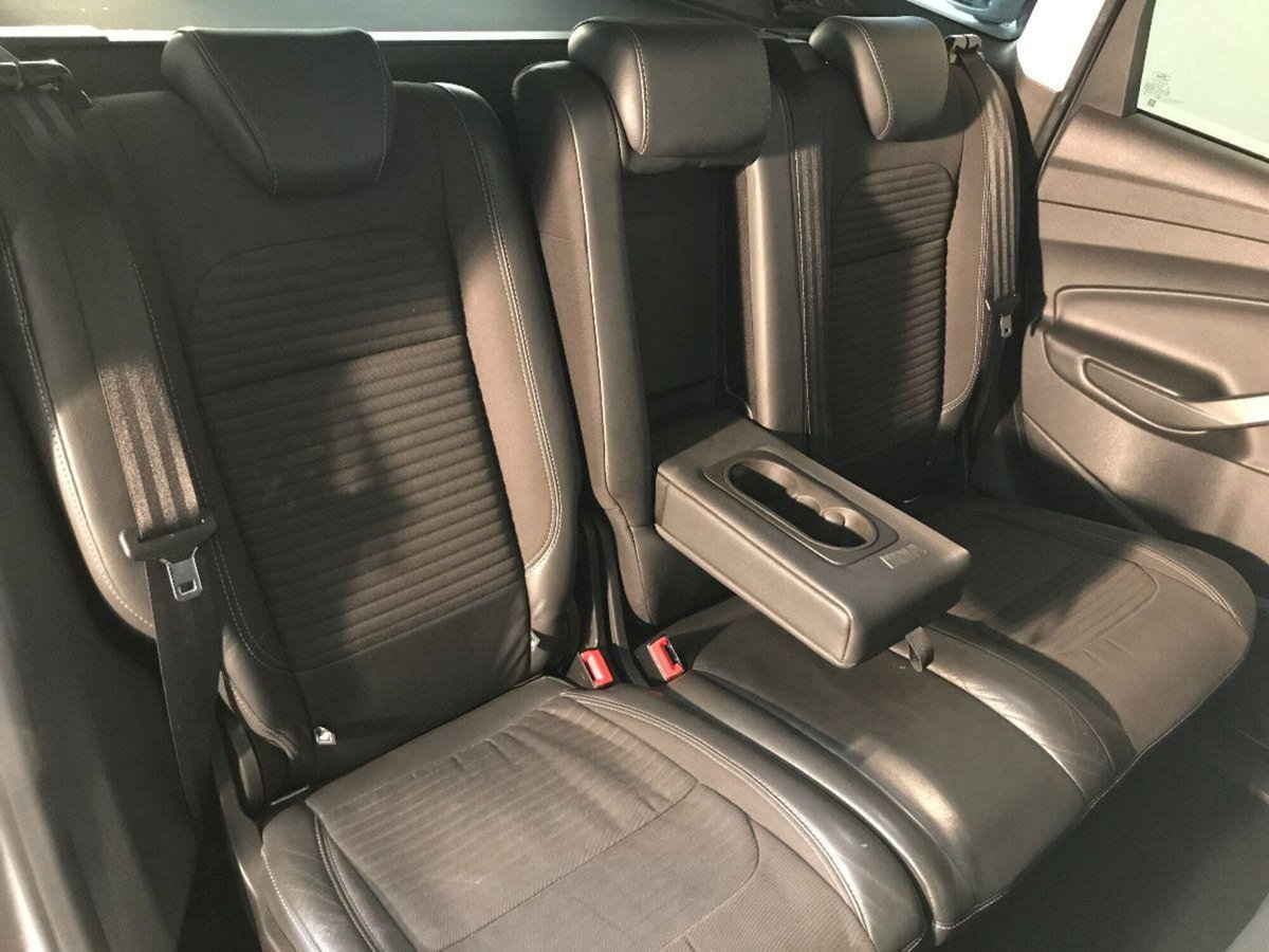 Ford Kuga 1.5 TDCI 120 CV S&S 2WD Titanium (14)