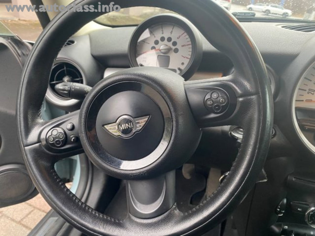 MINI Mini Clubman 1.6 16V Cooper D Clubman (8)