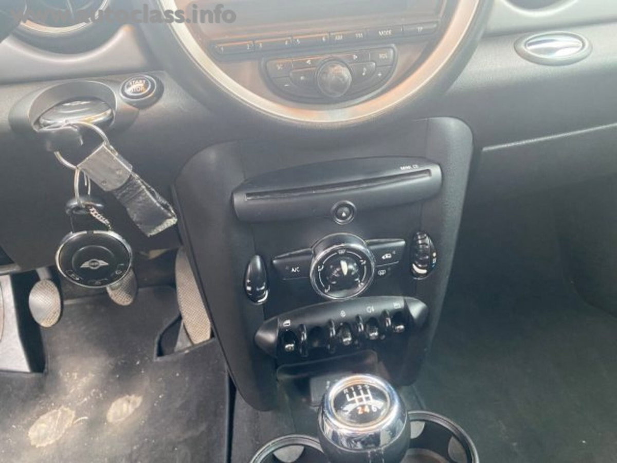 MINI Mini Clubman 1.6 16V Cooper D Clubman (9)