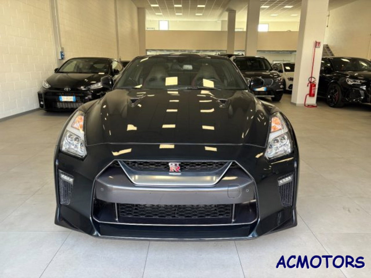 Nissan GT-R 3.8 V6 (2)