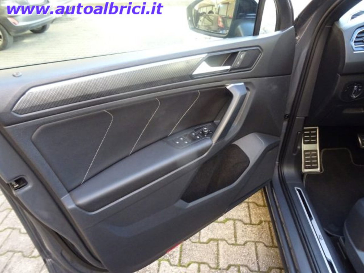 Volkswagen Tiguan 1.5 TSI 150 CV DSG ACT R-Line (14)