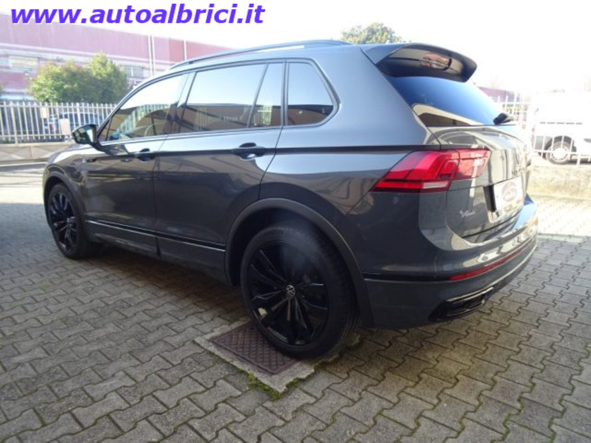 Volkswagen Tiguan 1.5 TSI 150 CV DSG ACT R-Line (6)