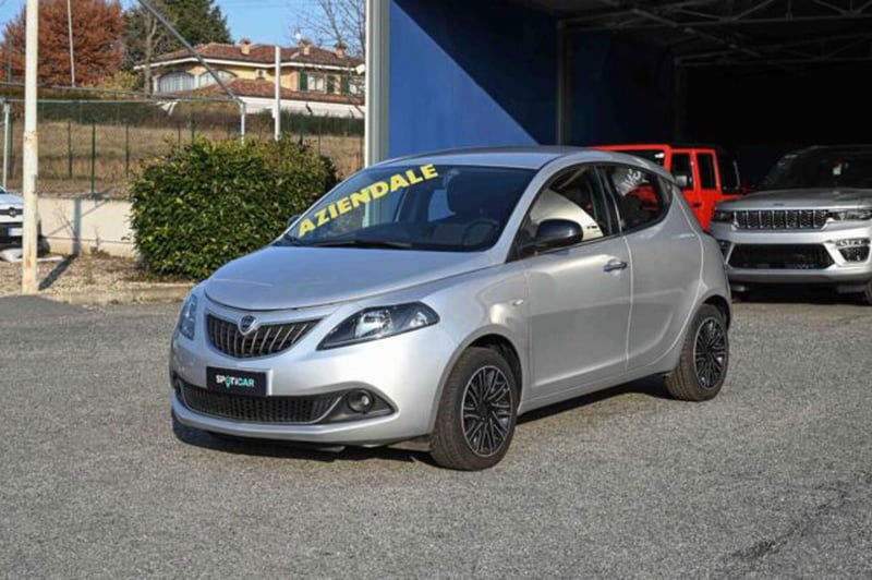Lancia Ypsilon 1.2 69 CV 5 porte Gold