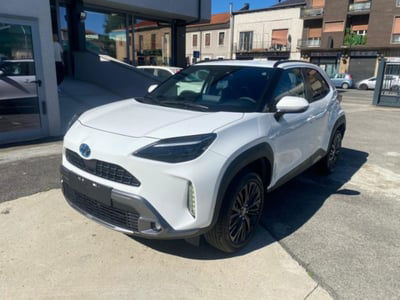 Toyota Yaris Cross 1.5 Hybrid 5p.E-CVT AWD-i Orange Edition usata