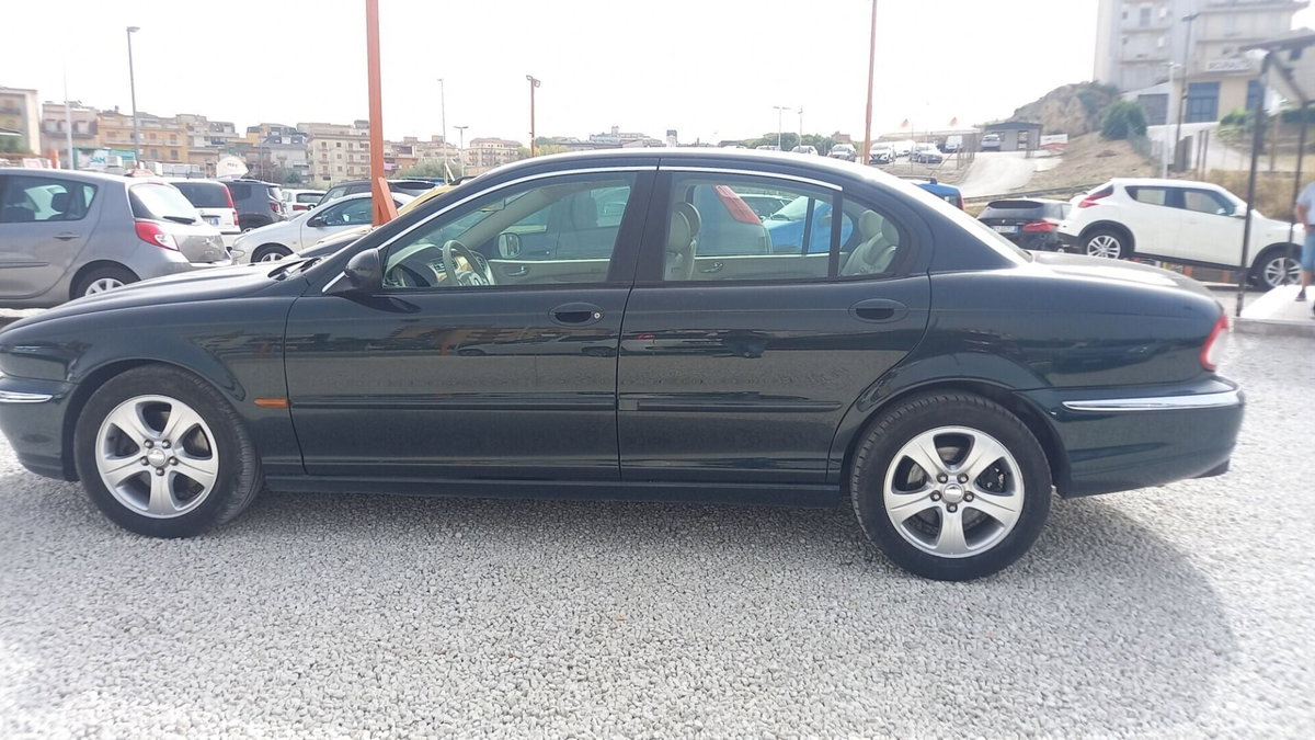 Jaguar X-Type 3.0 V6 24V cat Executive (4)