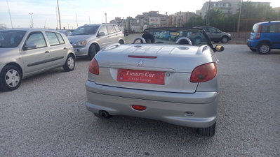 Peugeot 206 Cabrio 16V aut. CC Enfant Terrible (4)