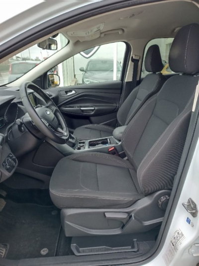 Ford Kuga 2.0 TDCI 150 CV S&S 4WD Powershift Titanium (14)