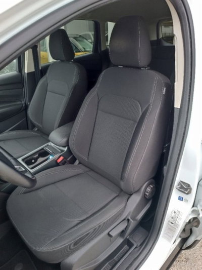 Ford Kuga 2.0 TDCI 150 CV S&S 4WD Powershift Titanium (15)