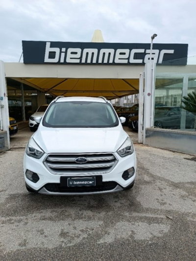 Ford Kuga 2.0 TDCI 150 CV S&S 4WD Powershift Titanium (3)