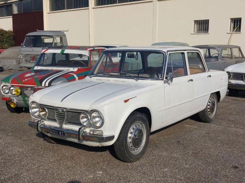 Alfa Romeo Giulia 2.0 Turbo 200 CV AT8 Ti