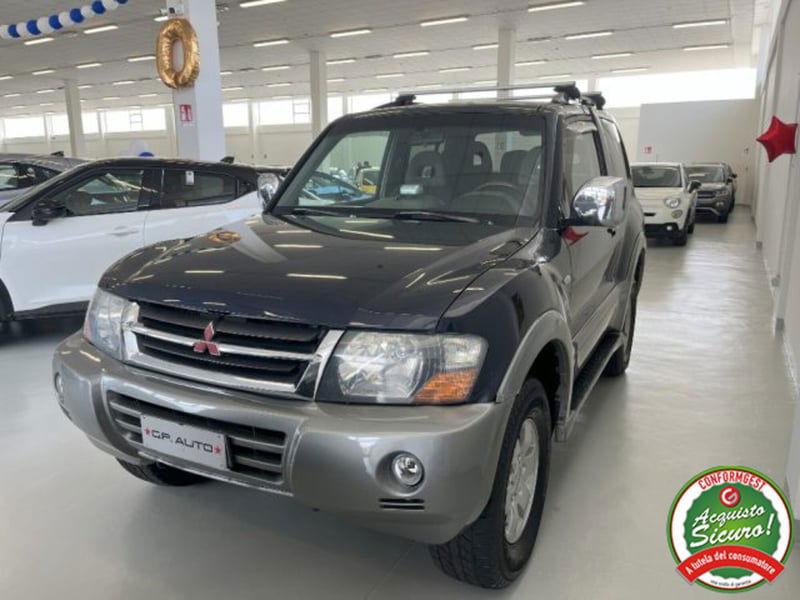 Mitsubishi Pajero 2.5 TDI 3p. Instyle