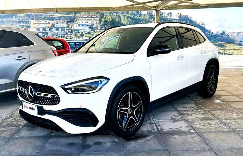 Mercedes-Benz GLA SUV 200 d Automatic Premium