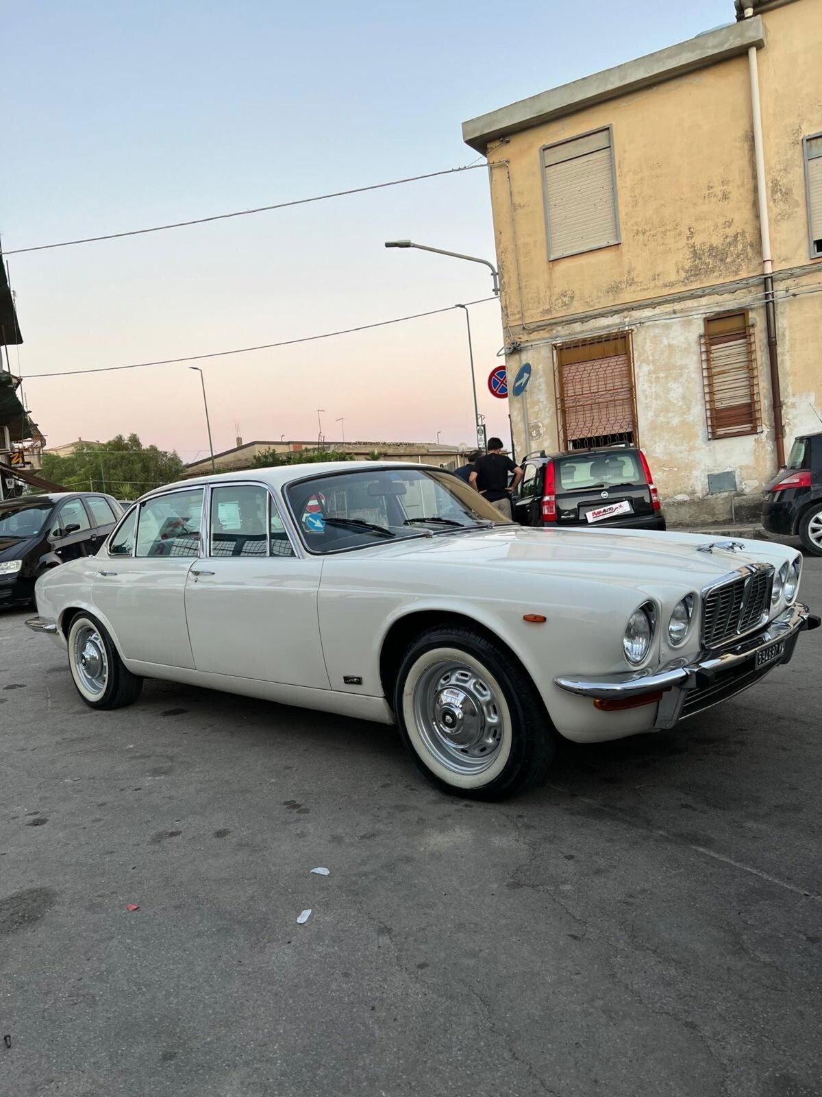 Jaguar XJ 3.2 cat Executive (3)