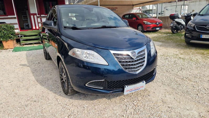 Lancia Ypsilon 1.2 69 CV 5 porte GPL Ecochic Gold