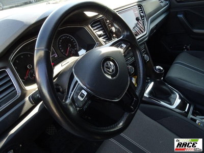 Volkswagen T-Roc 1.0 tsi Style 115cv (9)