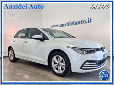 Volkswagen Golf Variant 1.0 eTSI EVO DSG Life usata