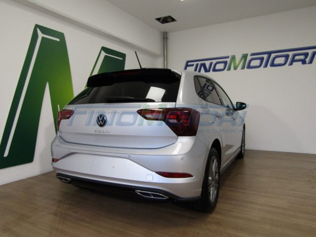 Volkswagen Polo 1.0 tsi R-Line 115cv dsg (14)