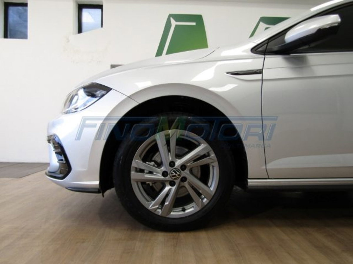 Volkswagen Polo 1.0 tsi R-Line 115cv dsg (5)