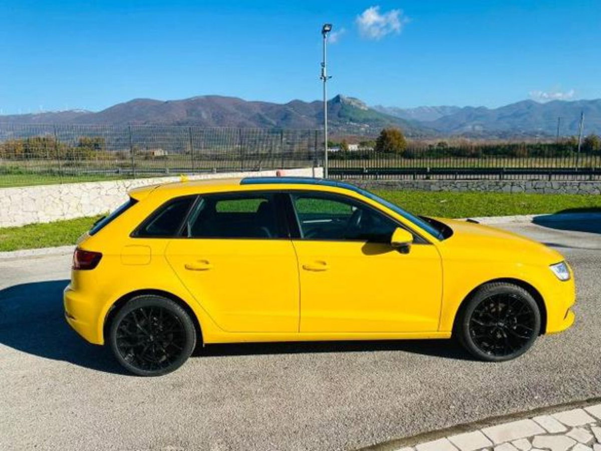 Audi A3 Sportback 1.6 TDI 116 CV Sport (11)