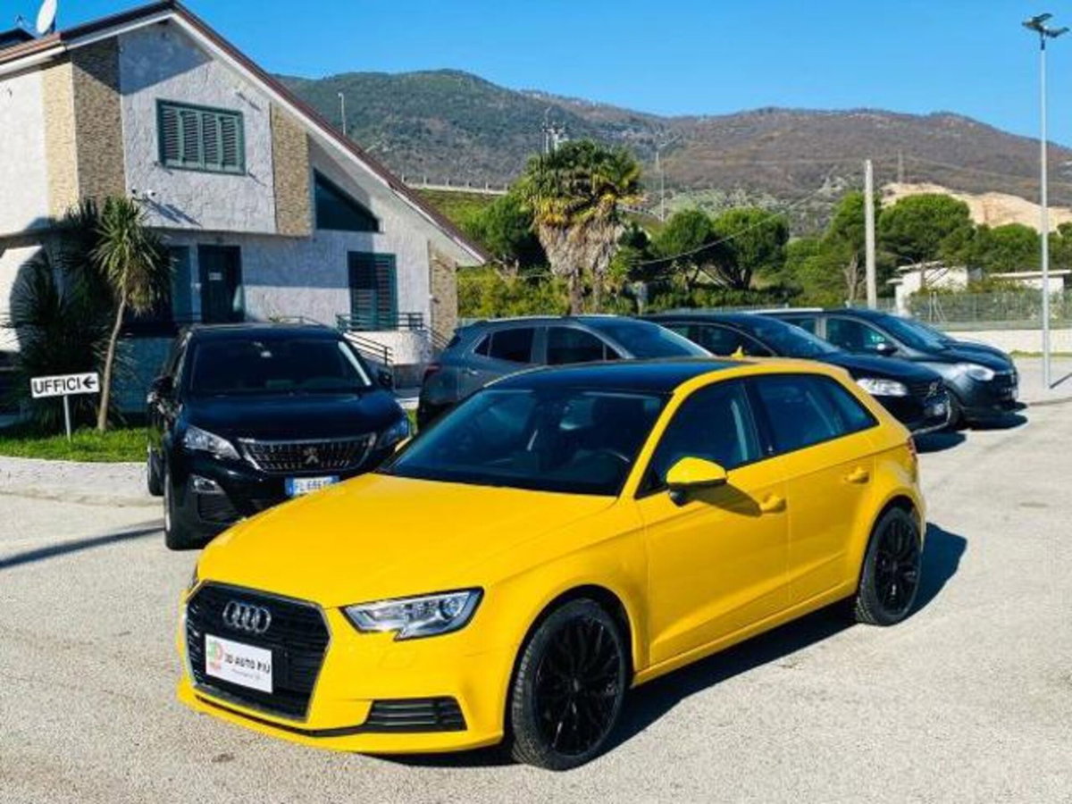 Audi A3 Sportback 1.6 TDI 116 CV Sport (9)