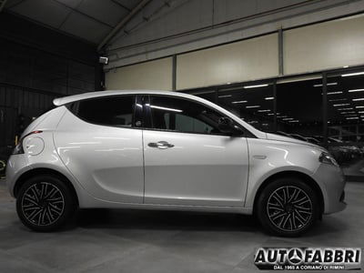 Lancia Ypsilon 1.0 FireFly 5 porte S&S Hybrid Gold Plus usata