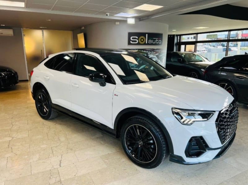Audi Q3 Sportback 35 2.0 tdi S line edition s-tronic