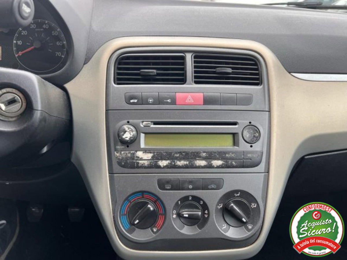 Fiat Grande Punto 1.2 3 porte Dynamic (11)