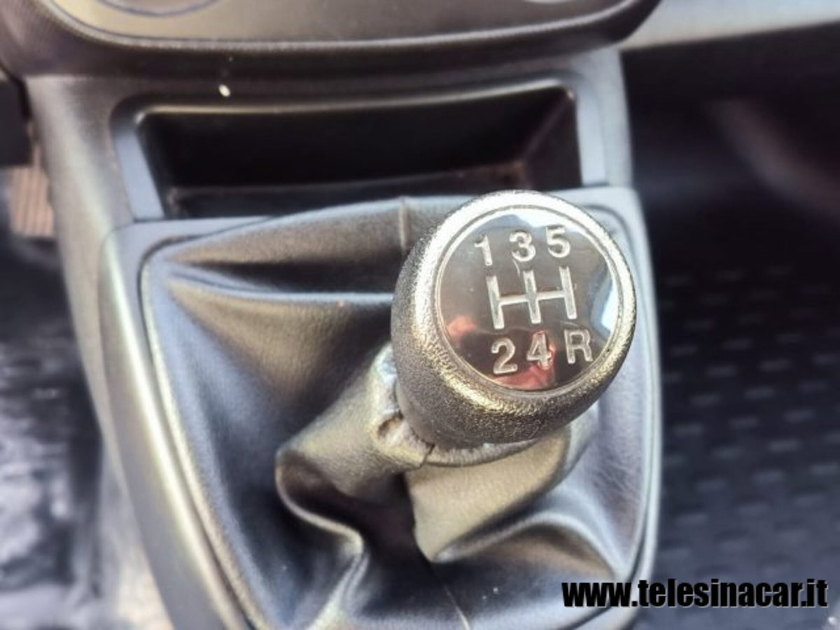 Fiat Fiorino 1.3 MJT 80CV Combinato (16)