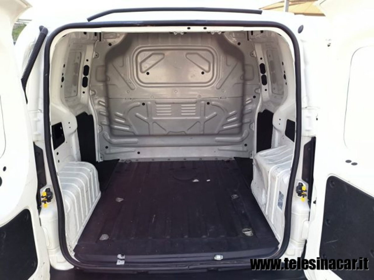 Fiat Fiorino 1.3 MJT 80CV Combinato (9)