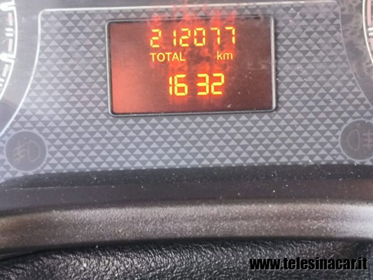 Fiat Fiorino 1.3 MJT 80CV Combinato (10)