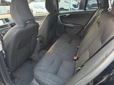 Volvo V60 D2 1.6 Powershift Kinetic (17)