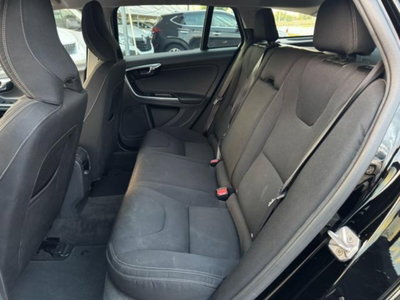 Volvo V60 D2 1.6 Powershift Kinetic (18)